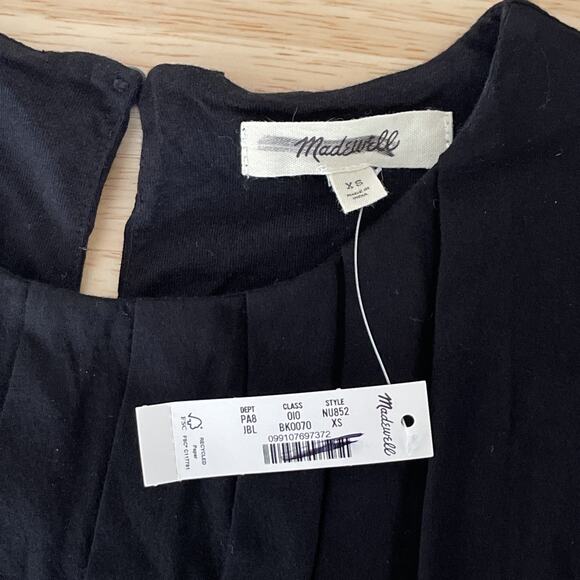 NWT Madewell Sleeveless Crewneck Bubble Hem Tank Top Size XS NU852 Black Classic - Picture 3 of 9
